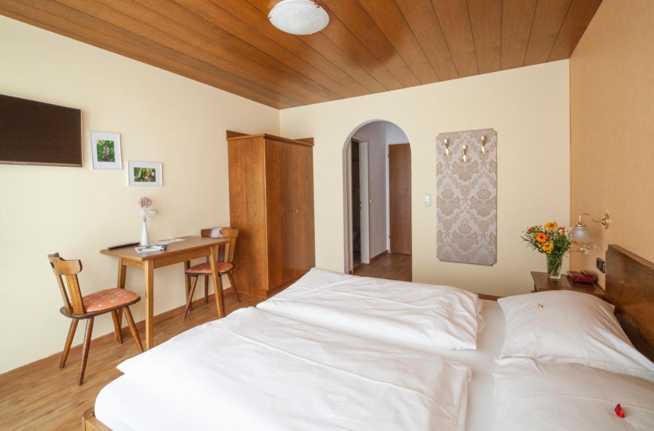 Hotel Garni Brigitte Burserberg Bagian luar foto