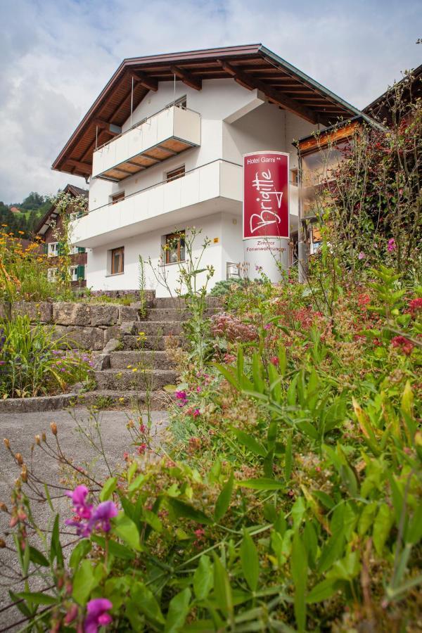Hotel Garni Brigitte Burserberg Bagian luar foto
