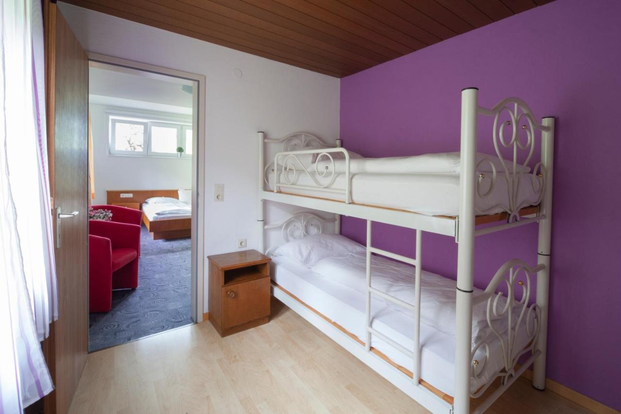 Hotel Garni Brigitte Burserberg Bagian luar foto