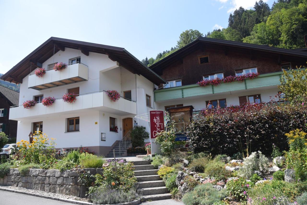 Hotel Garni Brigitte Burserberg Bagian luar foto