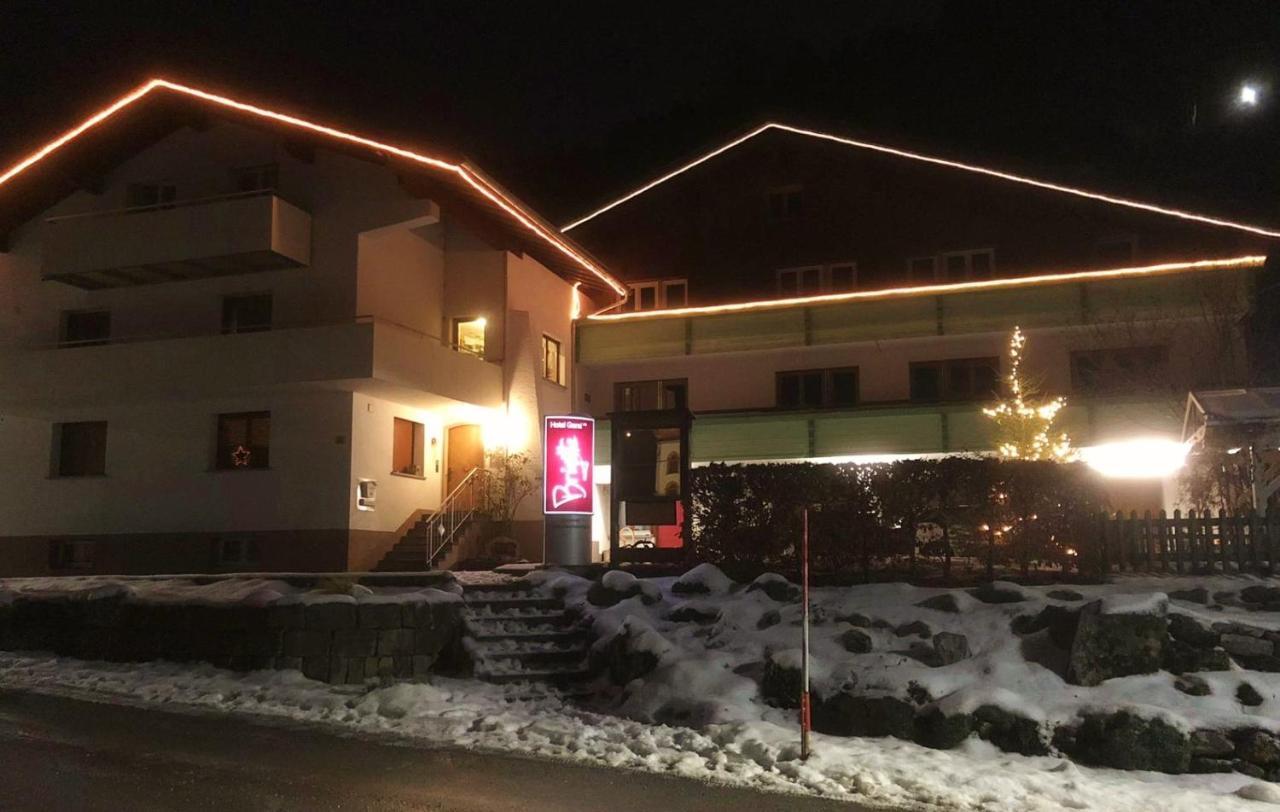 Hotel Garni Brigitte Burserberg Bagian luar foto